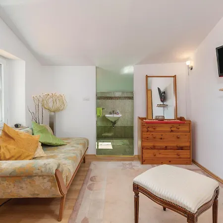 Ferienhaus Awesome In *